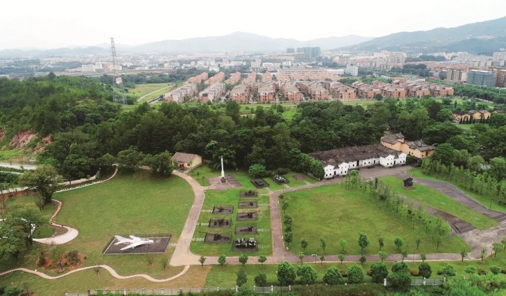 64ceff4283e7d.jpg 64ceff4283e7d.jpg